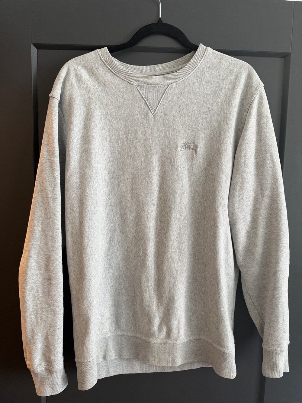Stussy Men's Grey Crewneck Sweatshirt